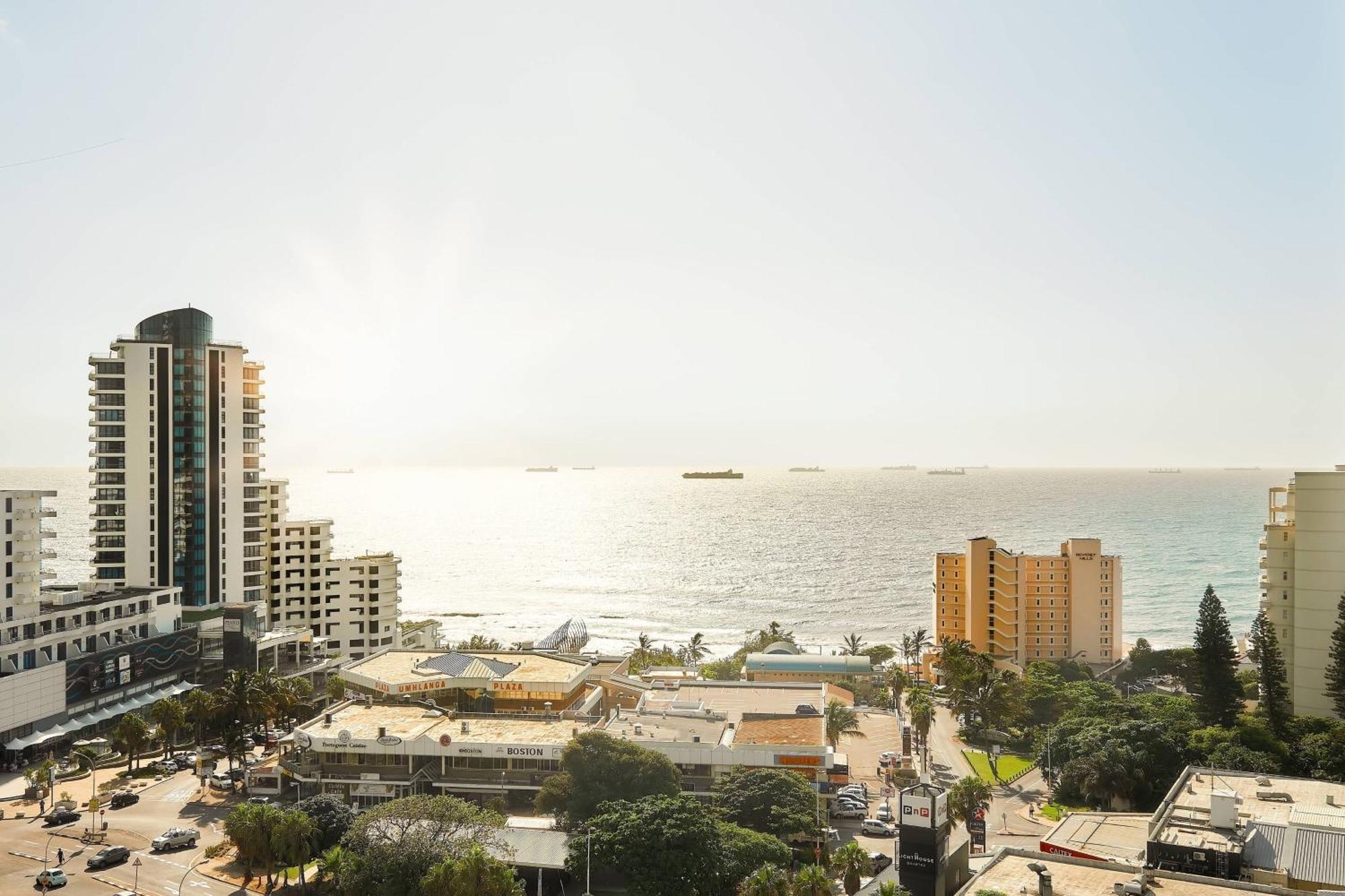 Protea Hotel by Marriott Durban Umhlanga Bagian luar foto