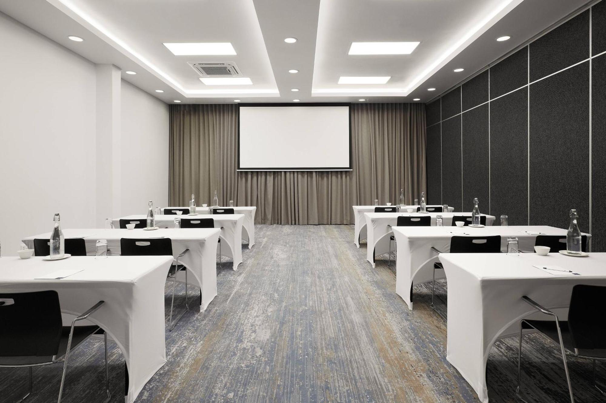 Protea Hotel by Marriott Durban Umhlanga Bagian luar foto