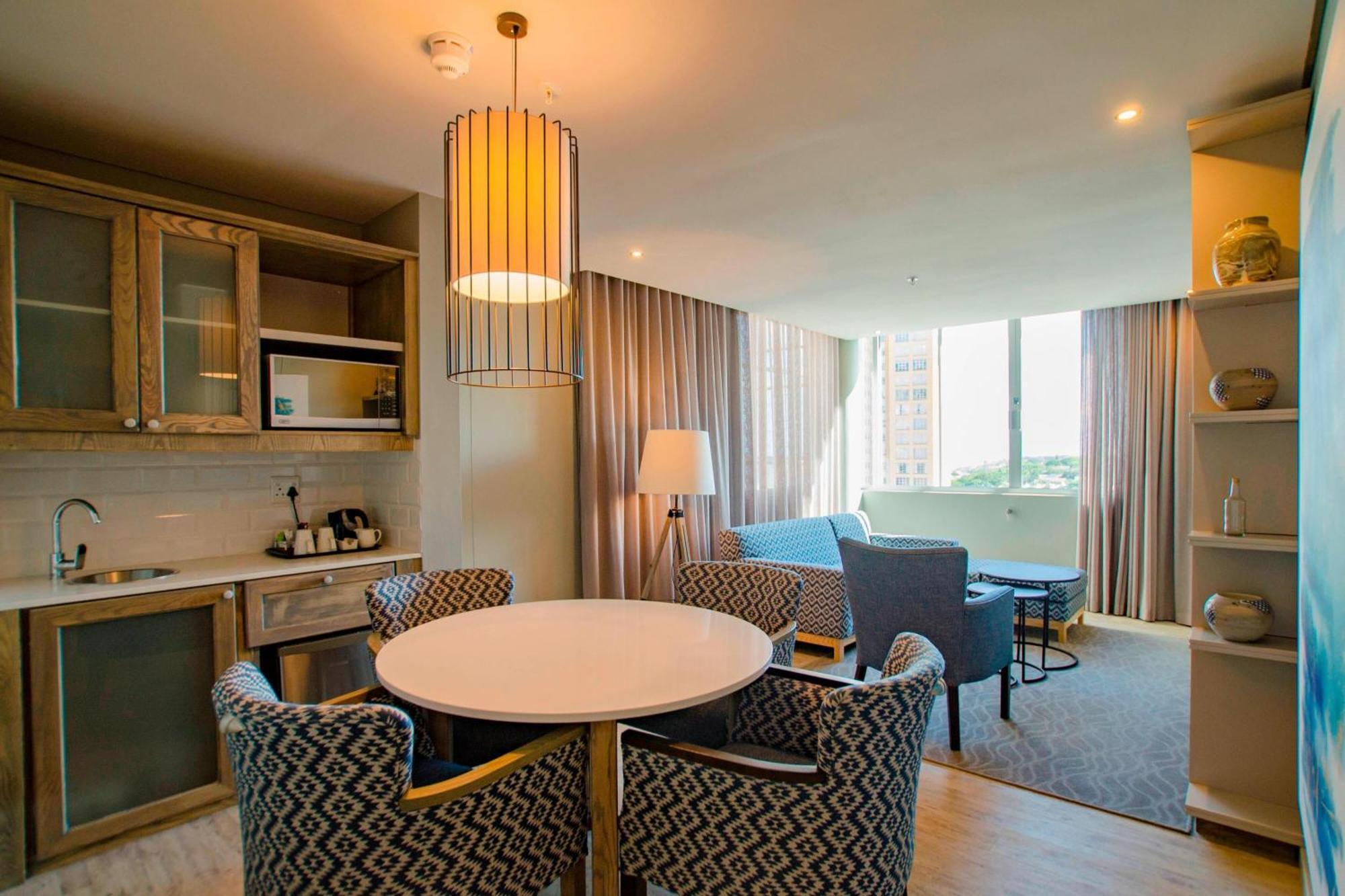 Protea Hotel by Marriott Durban Umhlanga Bagian luar foto