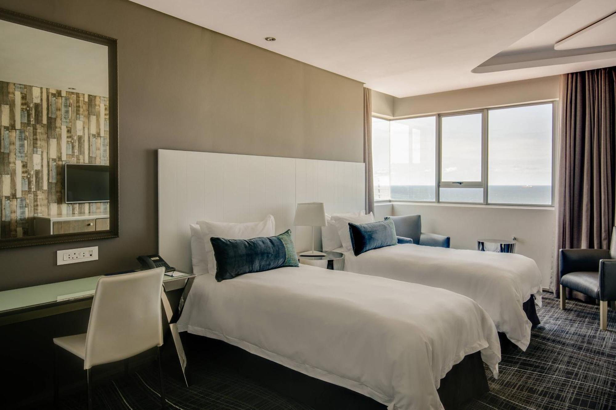 Protea Hotel by Marriott Durban Umhlanga Bagian luar foto