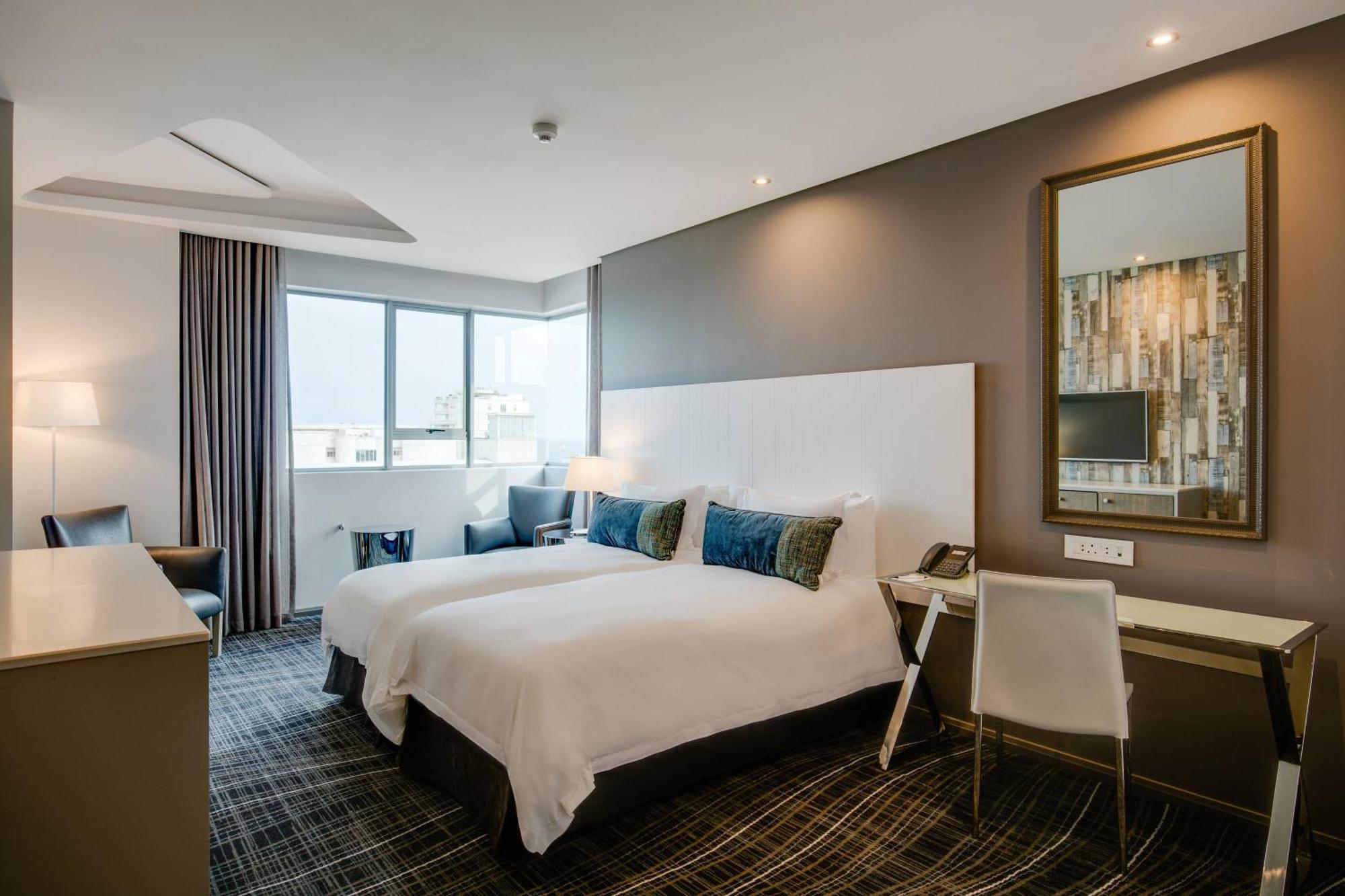 Protea Hotel by Marriott Durban Umhlanga Bagian luar foto